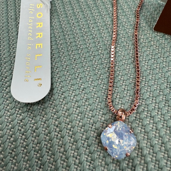 *NWT* Sorrelli Swarovski Crystal White Opal Rose Gold Necklace - 18" - Picture 3 of 11